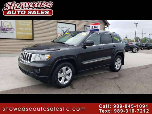 CLEAN LEATHER!! 2011 Jeep Grand Cherokee 4WD 4dr Laredo for sale in Chesaning, MI