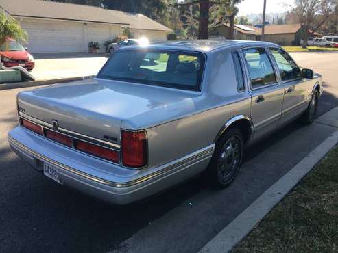 1997 Lincoln Towncar for sale in Rowland Heights, CA