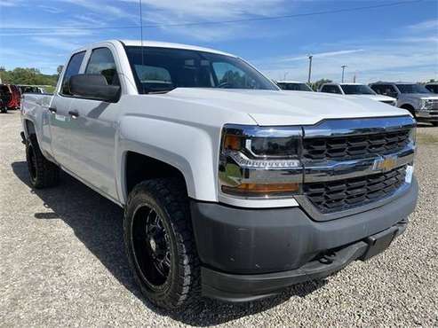2018 Chevrolet Silverado 1500 WT - cars & trucks - by dealer -... for sale in Chillicothe, OH