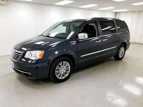 2014 CHRYSLER TOWN AND COUNTRY! LOCAL TRADE! DVD! $500/DN... for sale in Chickasaw, OH