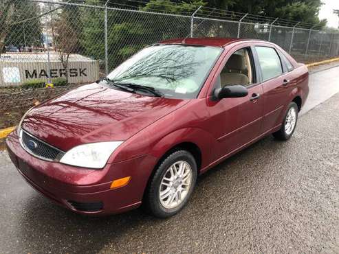 2007 Ford Focus ZX4 (Clean Title - 163k Miles) for sale in Roseburg, OR