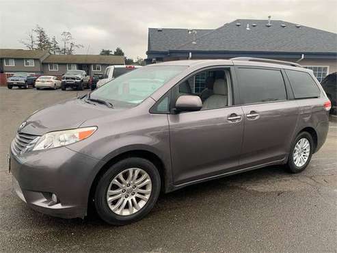 2014 Toyota Sienna XLE 7 Passenger - - by dealer for sale in Albany, OR