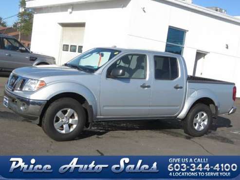 2011 Nissan Frontier SV V6 4x4 4dr Crew Cab SWB Pickup 5A TRUCKS... for sale in Concord, NH