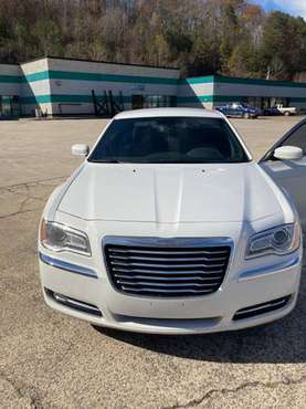 Beautiful well maintained Chrysler 300 2014 - cars & trucks - by... for sale in Rocky Face, GA