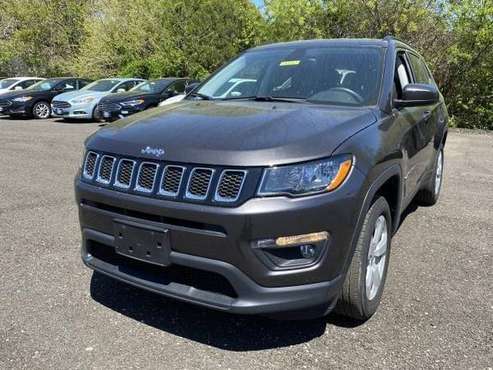2018 Jeep Compass Latitude SUV - - by dealer - vehicle for sale in Patchogue, NY