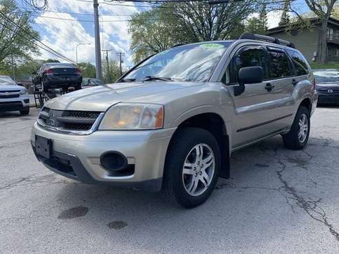 2006 Mitsubishi Endeavor - - by dealer - vehicle for sale in Elgin, IL