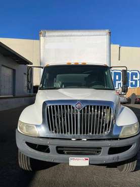 2008 INTERNATIONAL 26' HIGH CUBE BOX TRUCK LIFTGATE - cars & trucks... for sale in Los Angeles, CA