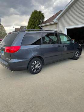 2007 Toyota Sienna for sale in Decatur, IL