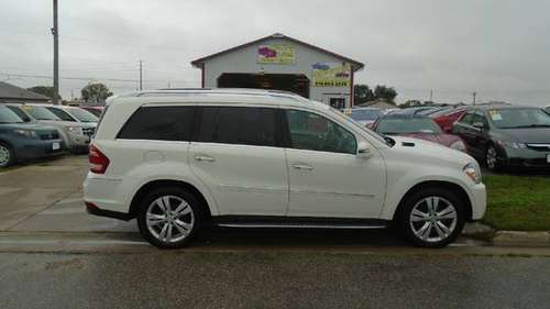 2012 mercedes gl 4wd 141,000 miles $10,500 for sale in Waterloo, IA