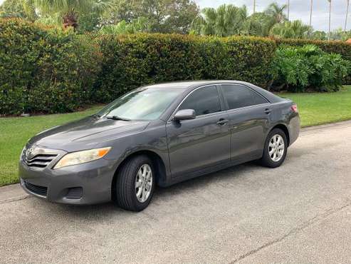 2011 Toyota Camry LE - By Owner - EXCELLENT Condition - cars &... for sale in Palm Beach Gardens, FL