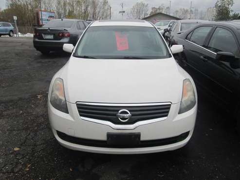2007 Nissan Altima - cars & trucks - by dealer - vehicle automotive... for sale in Saint Paul, MN
