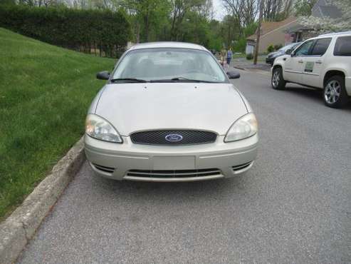 2005 Ford Taurus SE for sale in Allentown, PA