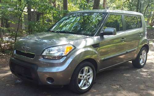 2011 KIA SOUL! - cars & trucks - by owner - vehicle automotive sale for sale in Johns Creek, GA