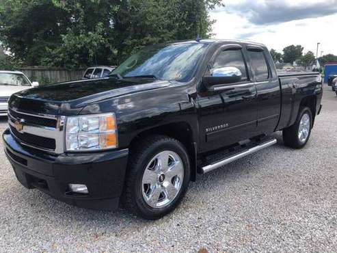 2011 CHEVY SILVERADO EXT CAB, RARE LTZ, LEATHER, SUNROOF, NEW TIRES!!! for sale in Vienna, WV