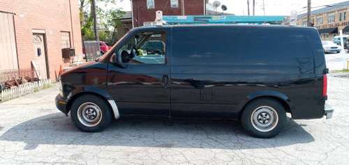 2000 Astro work van for sale in Rochester, PA