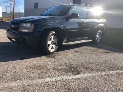 2007 Chevy Trailblazer LT 4x4 - cars & trucks - by owner - vehicle... for sale in Indianapolis, IN
