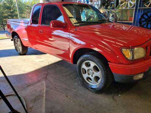 2002 Toyota Tacoma - cars & trucks - by owner - vehicle automotive... for sale in Goodlettsville, TN
