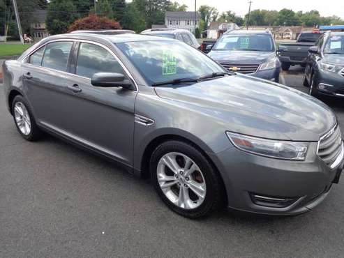 ****2013 FORD TAURUS SEL-AWD-SERVICED-RUNS/DRIVES/LOOKS FANTASTIC 110% for sale in East Windsor, CT