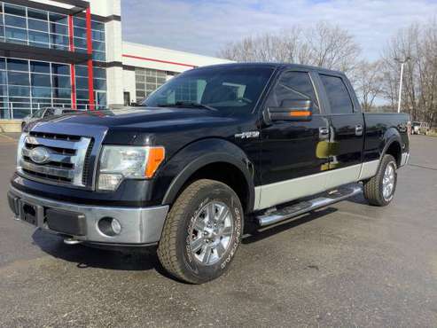 2009 Ford F-150 XLT! 4x4! SuperCrew! LOW Mileage! Accident Free! for sale in Ortonville, MI