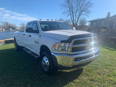 2015 DODGE RAM 4X4 CREWCAB NO RUST FROM NORTH CAROLINA! - cars &... for sale in Brewerton, NY