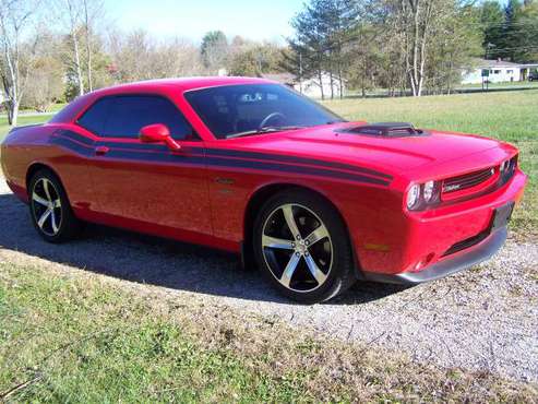 REDUCED, 2014 Dodge Challenger R/T SHAKER - cars & trucks - by owner... for sale in UNDERWOOD, KY