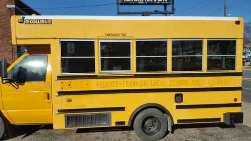 06 Ford E-350 Mini Bus - cars & trucks - by owner - vehicle... for sale in Aberdeen, OH
