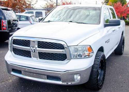 2013 Ram 1500 4x4 Truck Dodge 4WD Crew Cab 140.5 SLT Crew Cab for sale in Bend, OR