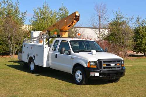 2007 Ford F350 Ext. Cab 34ft Bucket Truck - cars & trucks - by... for sale in Crystal Lake, WI