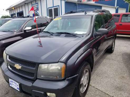 2006 Chevy trailblazer 4x4 - cars & trucks - by dealer - vehicle... for sale in Parkersburg , WV