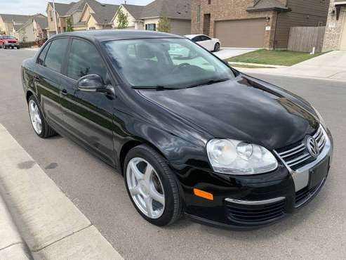 2010 Volkswagen Jetta Limited LOW MILES!!!! Leather! - cars & trucks... for sale in Austin, TX