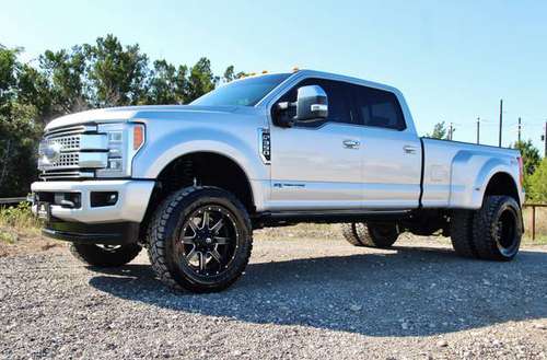 2017 FORD F350 PLATINUM*BDS LIFT*FOX SHOCKS*MASSAGE SEATS*SUN ROOF!!!! for sale in Liberty Hill, IN