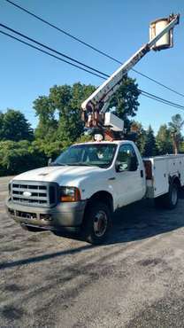 2006 ford f-350 super duty 4x4 bucket truck for sale in Batavia, NY