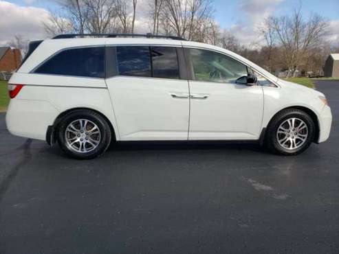 2011 Honda Odyssey Touring - cars & trucks - by owner - vehicle... for sale in Scottsburg, KY