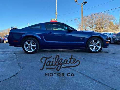 2009 Ford Mustang GT Premium Coupe 2D Family Owned! Financing! -... for sale in Fremont, NE