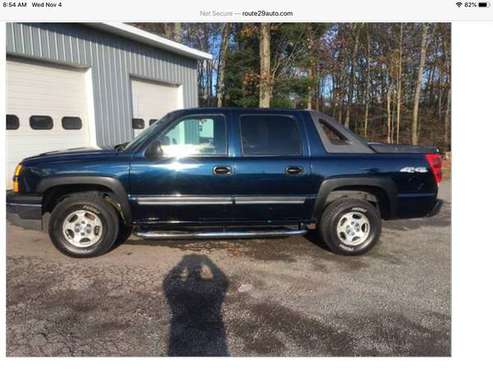 Chevrolet Avalanche 1500 LT 4x4 Low Miles - cars & trucks - by... for sale in Hunlock Creek, PA