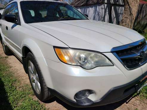 One owner! Subaru Outback 2 5i 4WD for sale in Brookfield, WI
