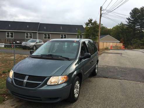 2007 dodge caravan no rust low miles - cars & trucks - by owner -... for sale in East Derry, MA