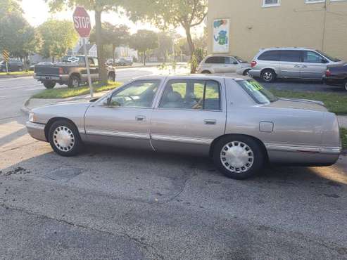 1998 cadillac deville for sale in milwaukee, WI