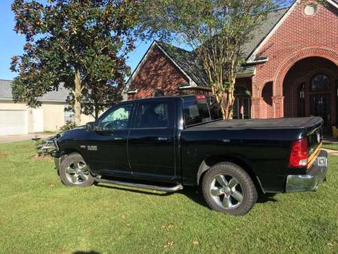2014 DODGE RAM 4X4 - cars & trucks - by owner - vehicle automotive... for sale in Baton Rouge , LA