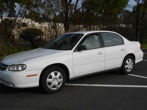 2004 CHEVROLET MALIBU CLASSIC 4 CYL. LOW MILES 120K. - cars & trucks... for sale in Portland, OR