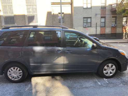 TOYOTA SIENNA LE 2008 for sale in Bronx, NY