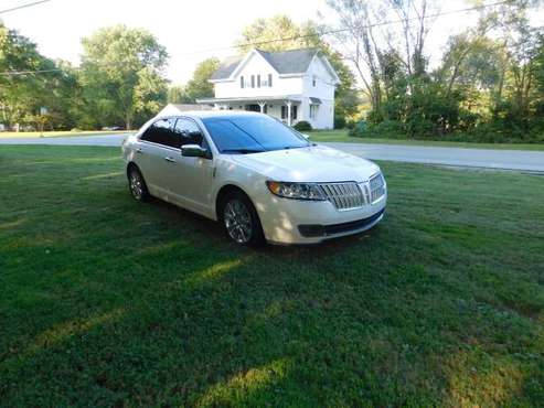 2012 LINCOLN MKZ for sale in Evansville, IN