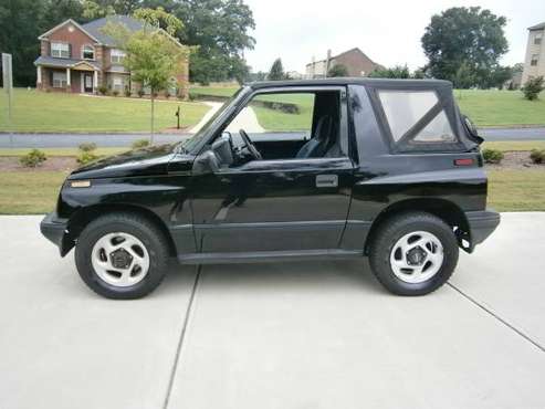 1994 geo tracker 4x4 2door 2 owners only(130K miles very rare find%%... for sale in Riverdale, GA