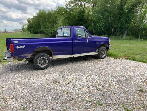 1995 Ford F-150 4x4 - cars & trucks - by owner - vehicle automotive... for sale in Carlinville, IL