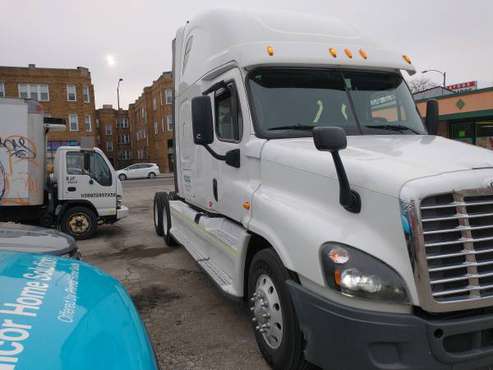 Freightliner cascadia 2015 for sale in Chicago, IL
