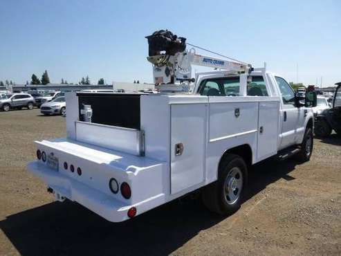 2008 FORD F-350! UTILITY CONTRACTORS BED WITH AUTO CRANE! for sale in Oakdale, CA