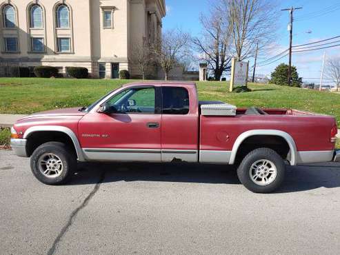Dodge Dakota SLT - cars & trucks - by owner - vehicle automotive sale for sale in Winchester , KY