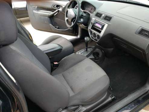 2007 Ford Focus ZX3 - cars & trucks - by dealer - vehicle automotive... for sale in Akron, OH