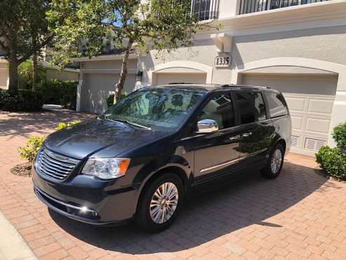 2013 Chrysler Town and Country LIMITED for sale in Naples, FL