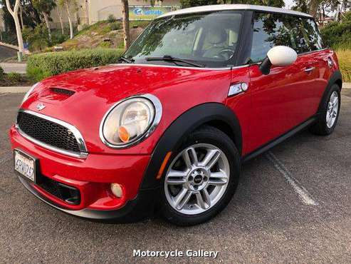 2011 MINI Cooper S Model 6-Speed Automatic - Excellent Condition! for sale in Oceanside, CA